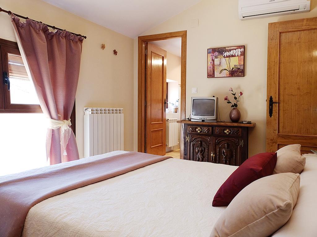 Casa Rural Marga Guest House Tardienta Room photo